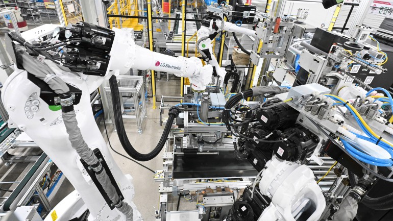 LG avanza nel settore Smart Factory