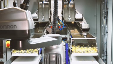 Erko e Omron automatizzano la produzione di cablaggi